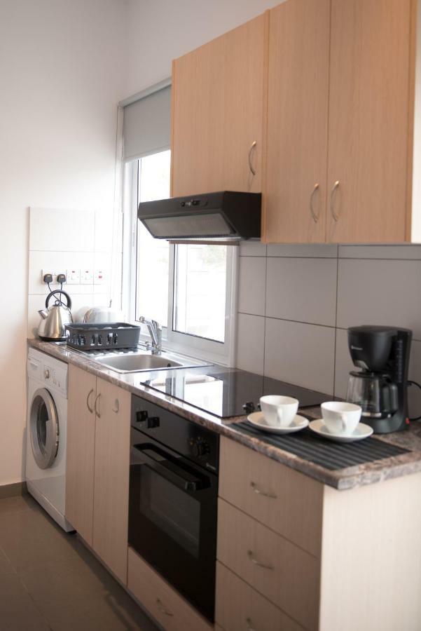 Mcplaces Holiday Apartments Paphos Bagian luar foto