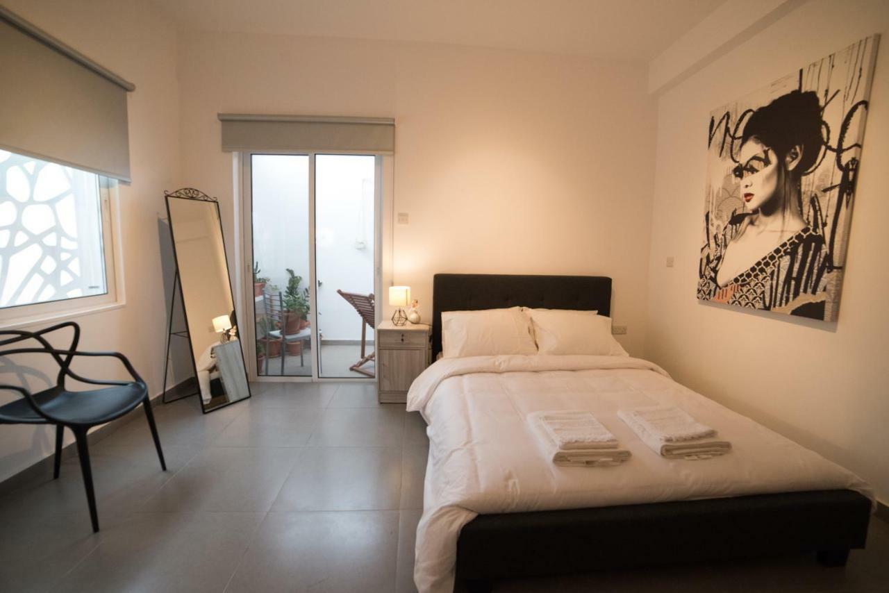 Mcplaces Holiday Apartments Paphos Bagian luar foto