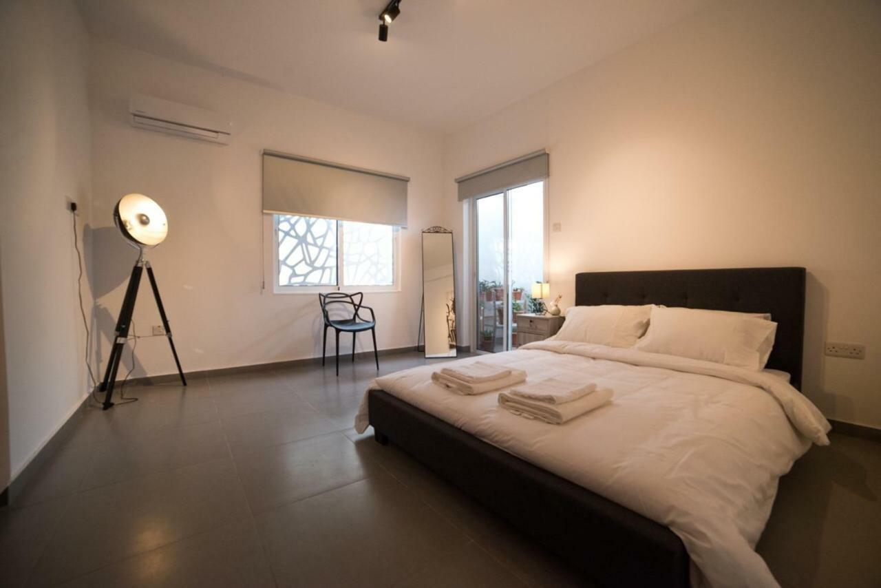 Mcplaces Holiday Apartments Paphos Bagian luar foto